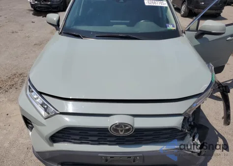 2019 Toyota Rav4 Xle from USA, damaged, VIN 2T3P1RFV8KC025148